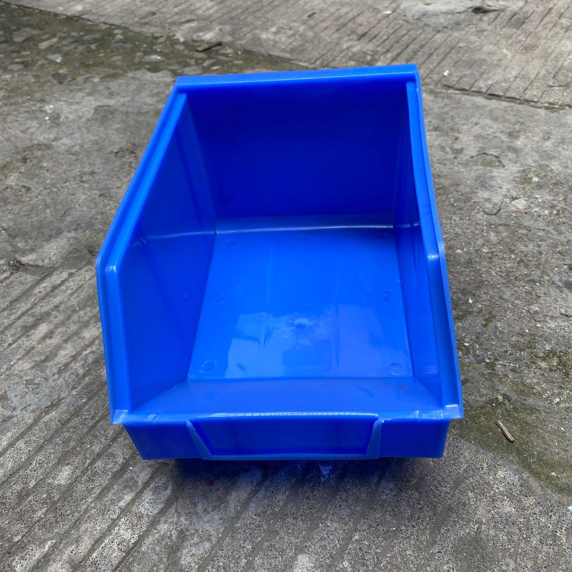 成都零件收纳盒160*95*67防静电周转胶框 蓝色塑料长方形斜口箱