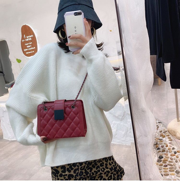 Fashion One-shoulder Messenger Rhombic Small Square Bag display picture 14
