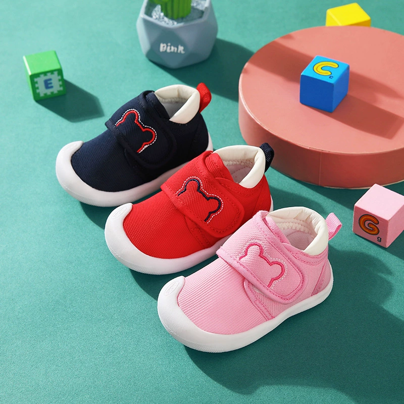 Детская обувь для малышей Мужская и женская весна и осень 2022, Новая Детская комнатная Нескользящая милая детская обувь Baotou оптом