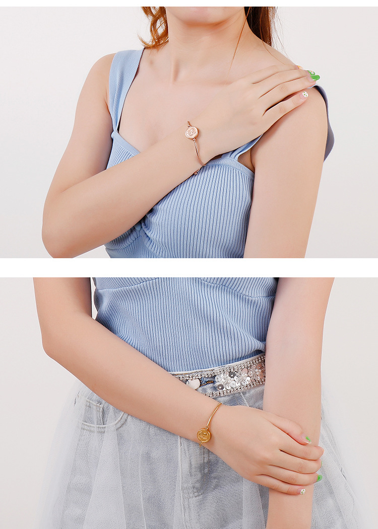 Simple Titanium Steel Girl Round Snake Bracelet Token Jewelry Adjustable display picture 5