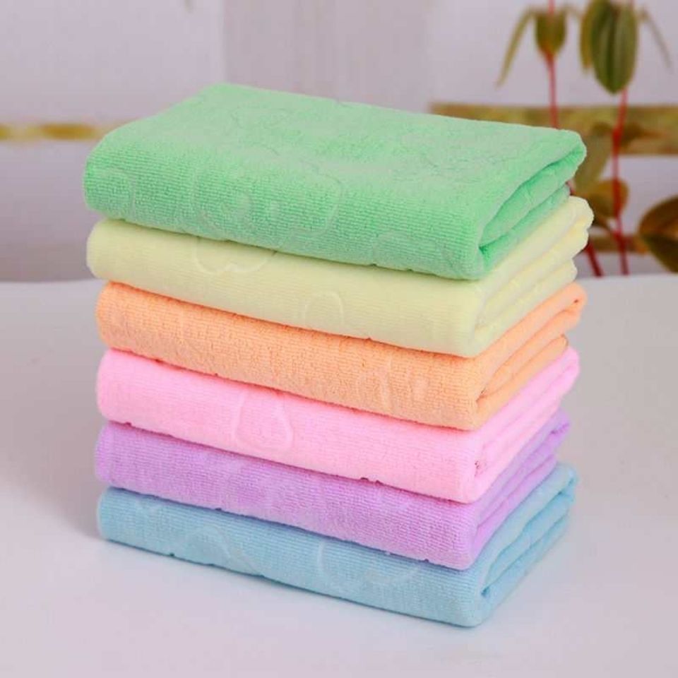 Manufactor wholesale Superfine fibre Embossing Little Bear towel Supersoft water uptake clean towel Stall gift gift towel
