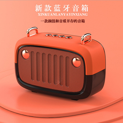 Bluetooth loudspeaker box Subwoofer Bass new pattern Bluetooth sound Retro Insert card U disk Collection Broadcast Portable