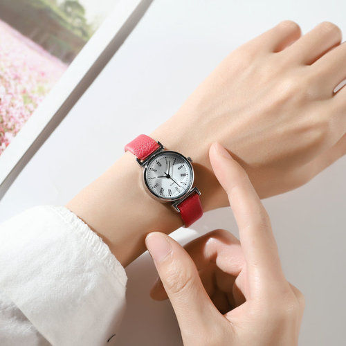 Small watch for female students, quartz watch, small dial, trendy girl, fresh and versatile, Korean version, simple belt, compact female watch