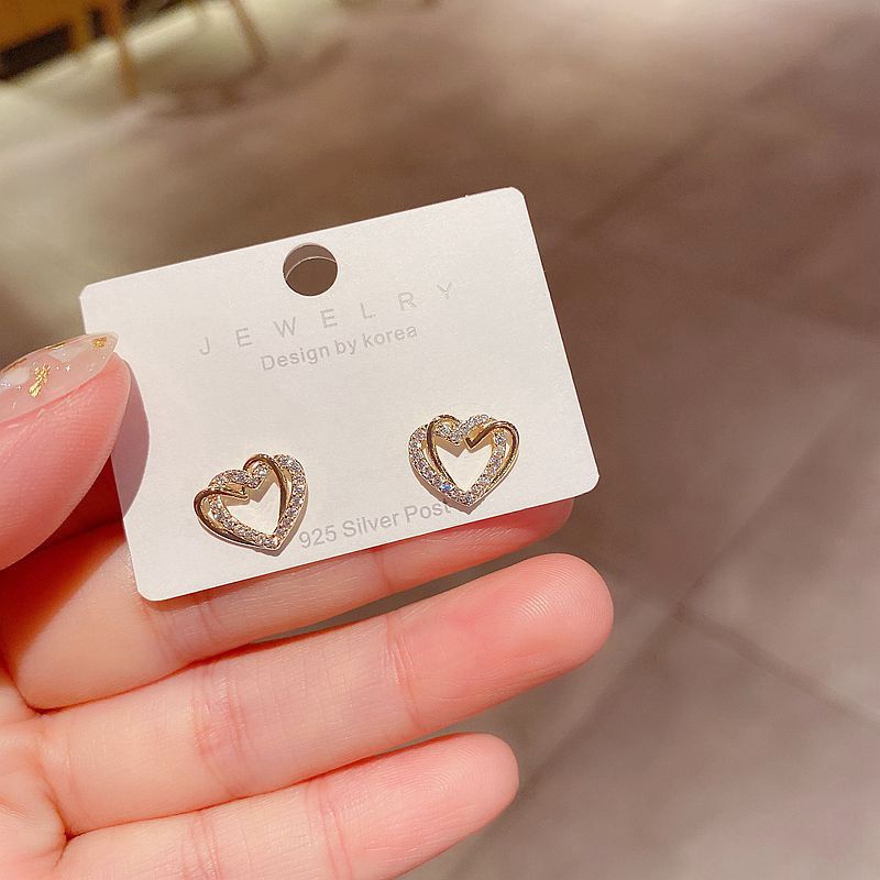 Fashion Zircon Micro-inlaid Heart-shaped Earrings display picture 4