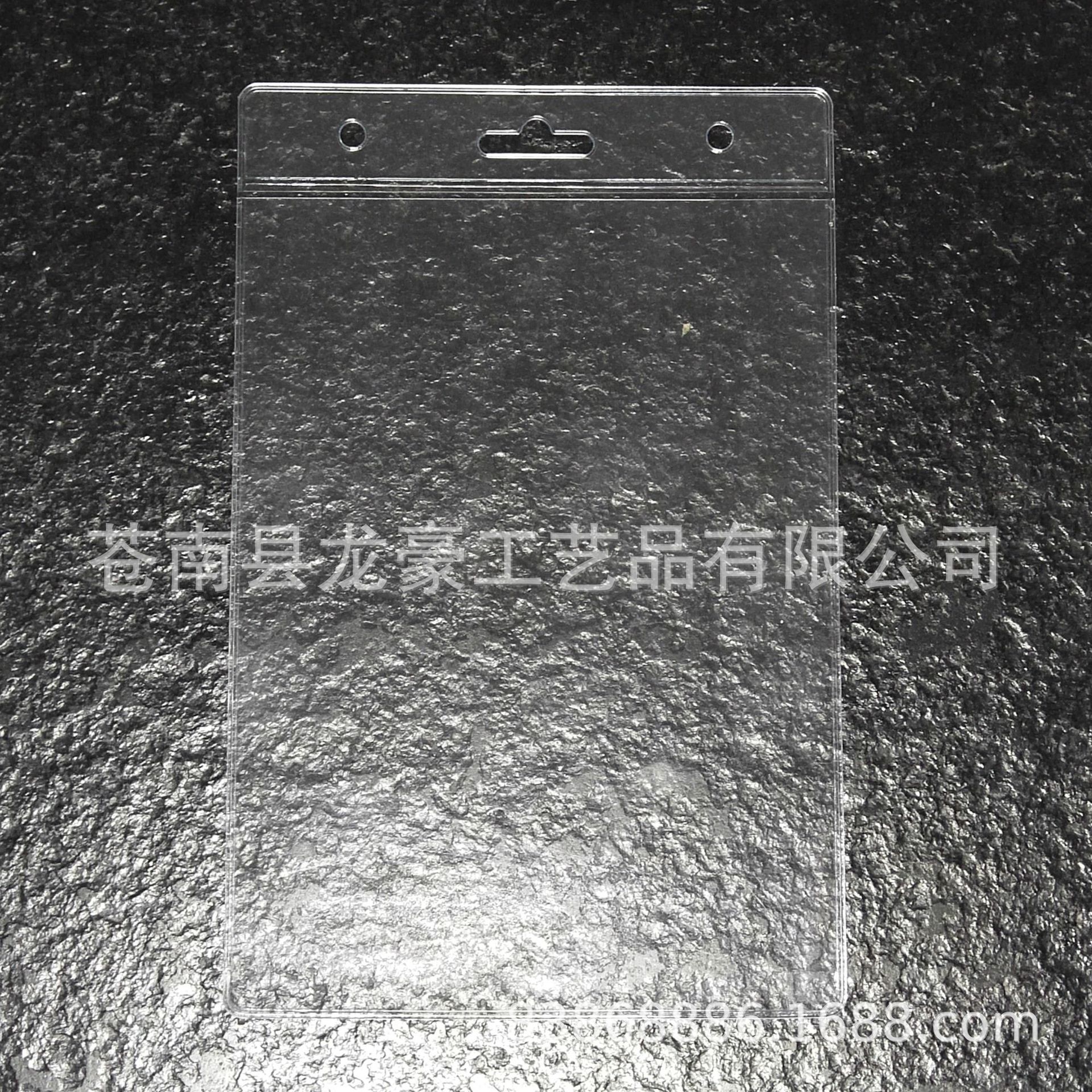 供应透明PVC胸卡袋软胶卡套展会证套工作证套软膜胸牌套160*106|ru