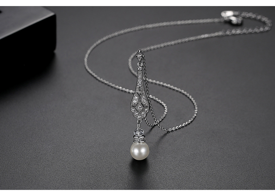 Fashion  Sweet Pearl Pendant Women's Necklace Wholesale display picture 4