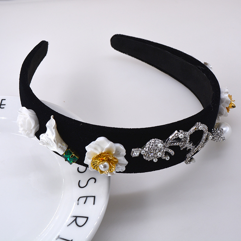 Korean New Fashion Baroque Style Inlaid Color Diamond Wide-side Cheap Headband Wholesale display picture 8
