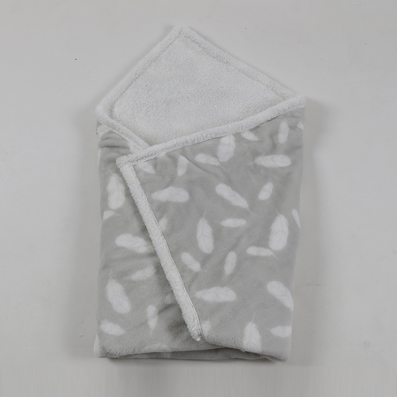 嬰兒毛毯法蘭絨雙層復(fù)合蓋毯子外貿(mào)小毛毯跨境電商供貨生產(chǎn)廠家