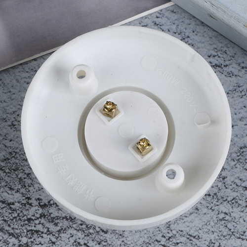 Household round surface-mounted pp plastic E27 screw lamp holder LED Luo mouth flat lamp holder lighting accessories wholesale