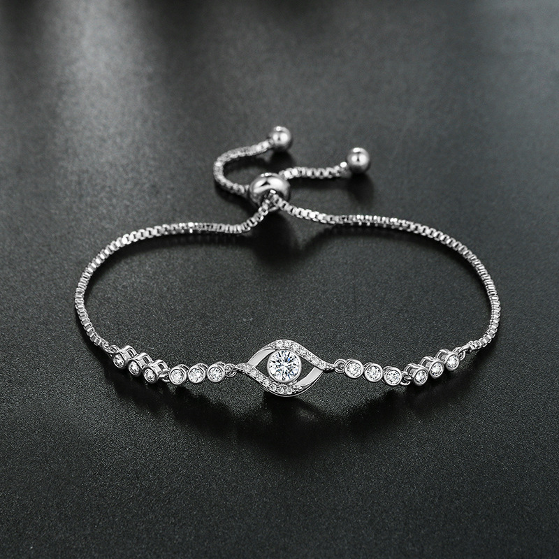 Platinum small design bracelet with zircon