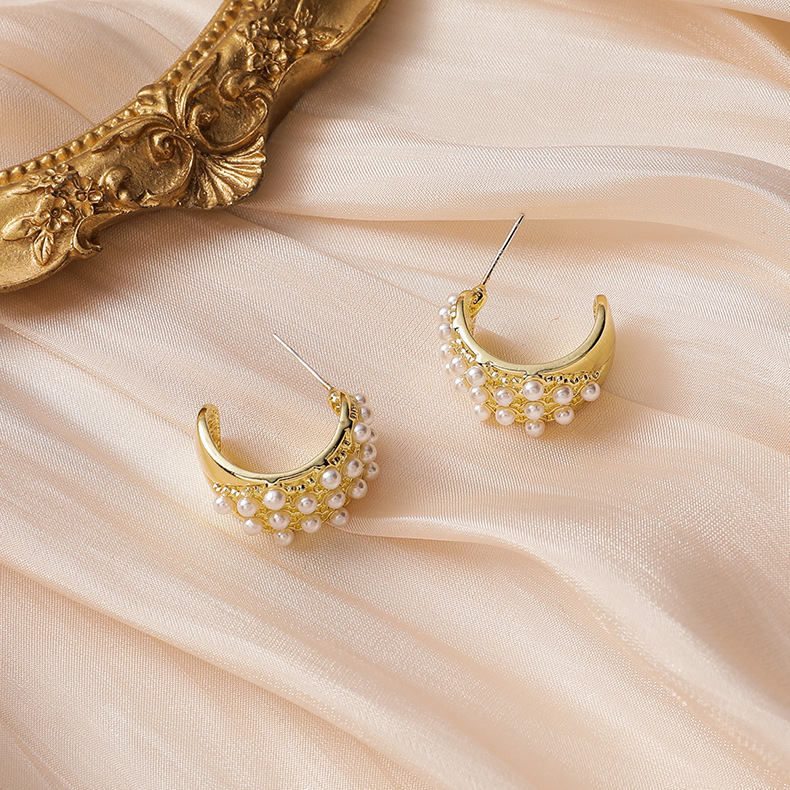 Aretes De Perlas De Arco Semicircular Retro Coreanos display picture 2