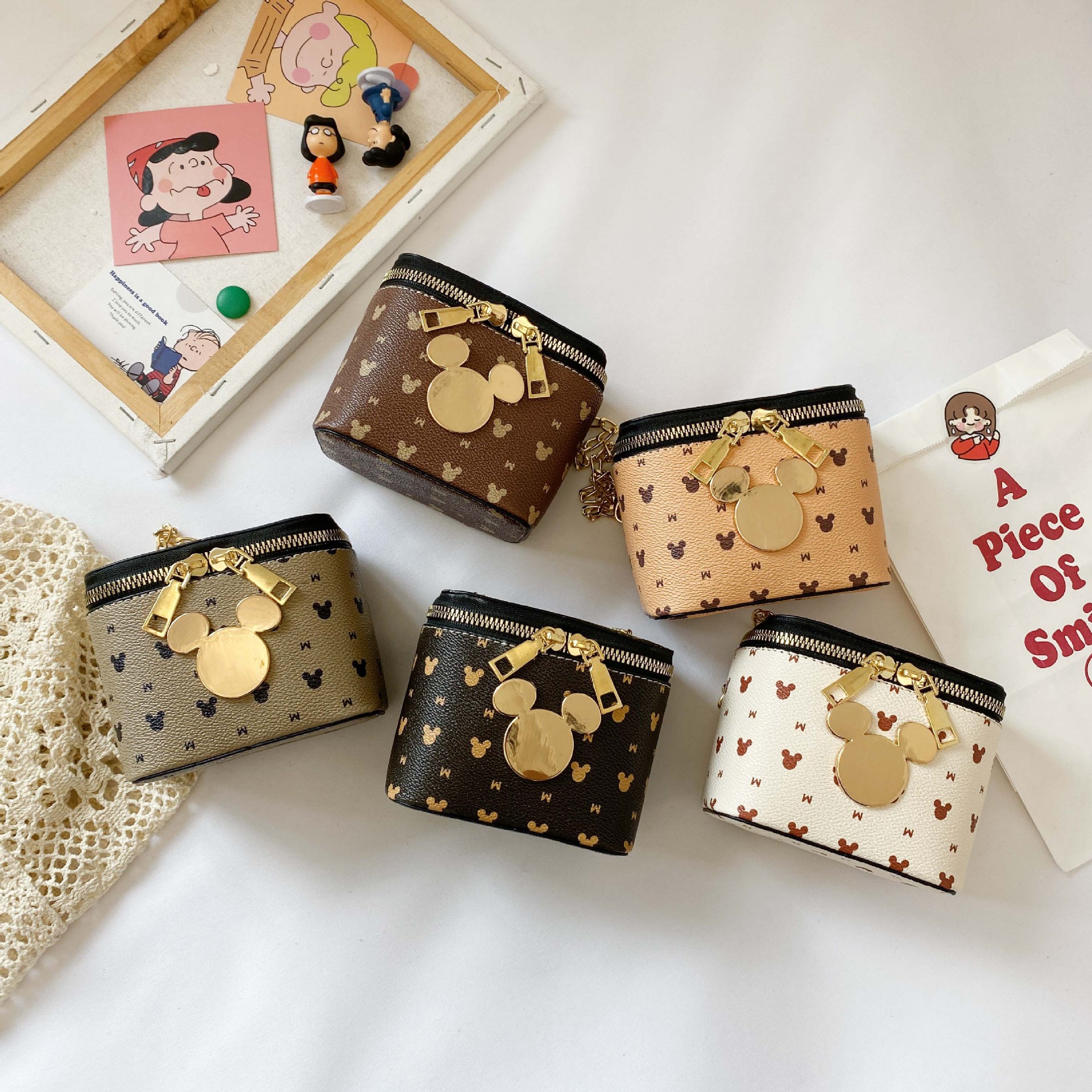 儿童斜挎包2020秋季PU卡通米老鼠配饰包时尚休闲百搭宝宝单肩包潮|ru