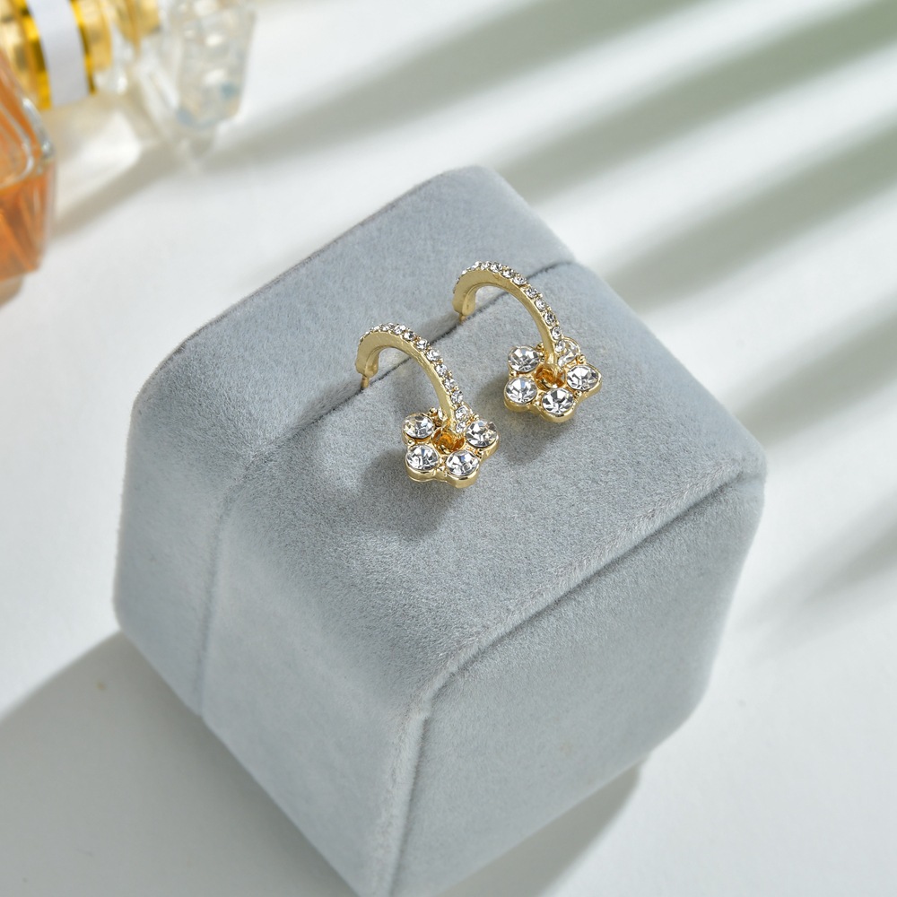 Korea Flower S925 Silver Needle Micro-inlaid Zircon Alloy Wild Small Earrings display picture 2