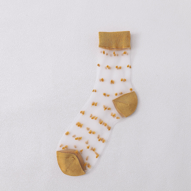 Calcetines transparentes de seda de vidrio de primavera y verano de las mujeres medias cortas de estilo coreano lindo novela media pantorrilla calcetines ins estilo caqui medias