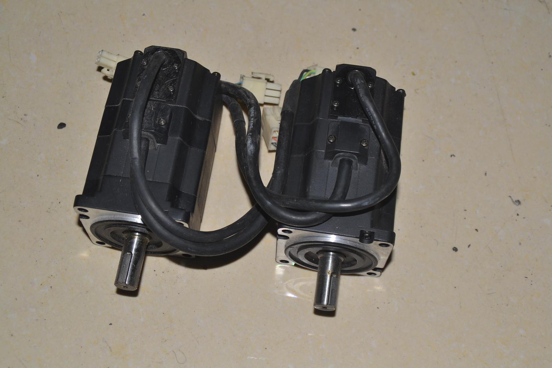 三星CSDJ CSD3 DANZ-02BC2N2  200W 0.64NM 60伺服电机