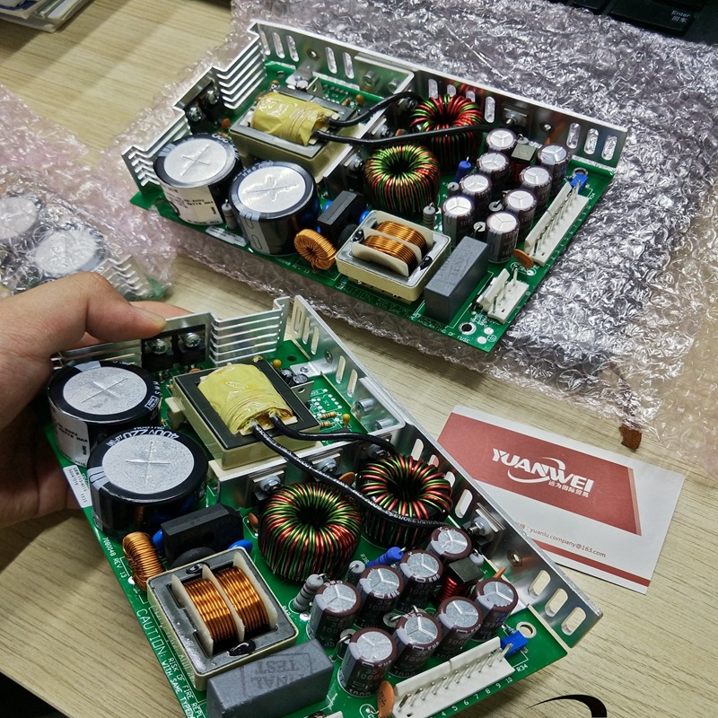 美国Bel Power Solutions 导轨和面板安装电源LXN1601-6G