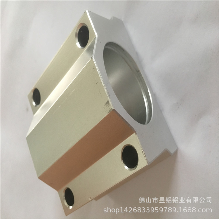 厂家批发生产 气缸工业铝合金型材 来图来样定制加工生产