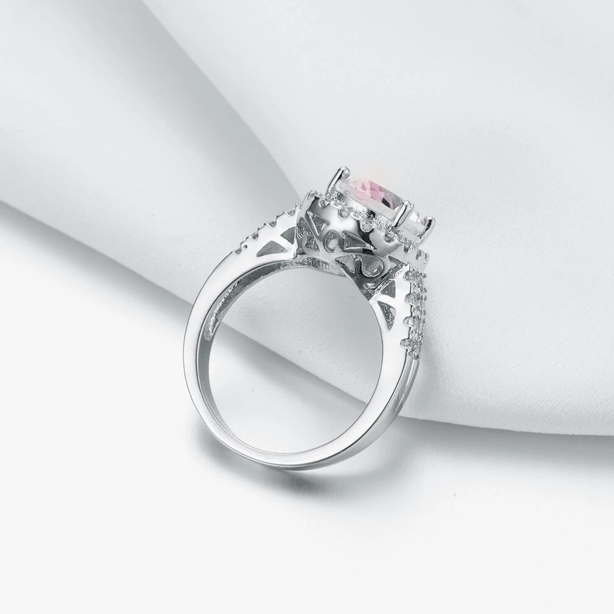 宝嘉利 Crystal, кольцо, фуксиевый цирконий, украшения, аксессуар, желание, европейский стиль