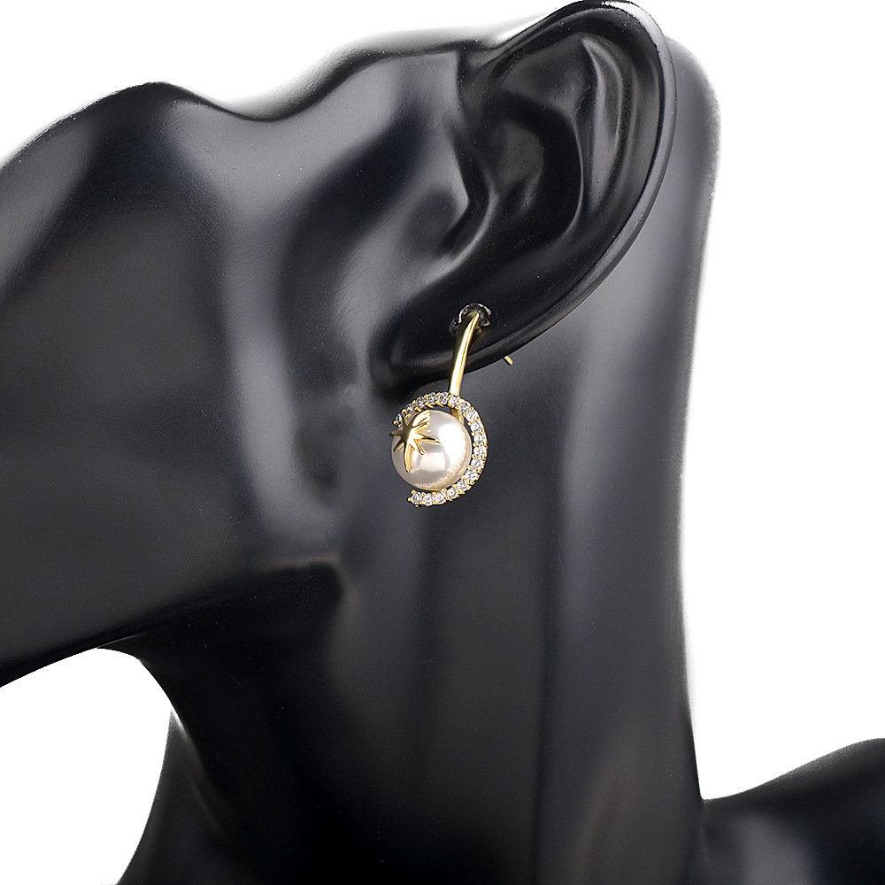 Pearl Stud Earrings With Creative Star Zircon For Women_voghion.com