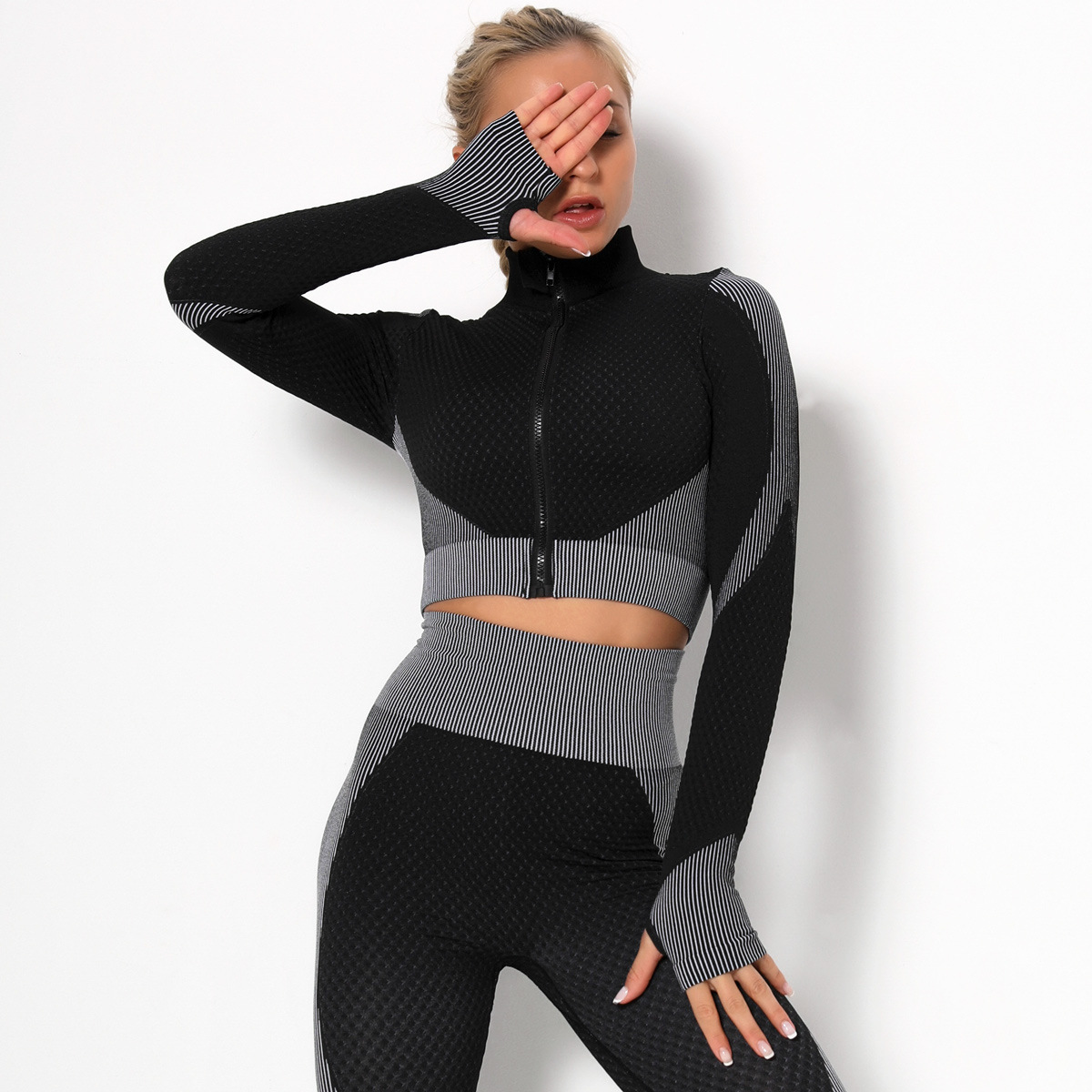 Zipper Quick-Drying Seamless Long Sleeves Sports Tops NSNS22024