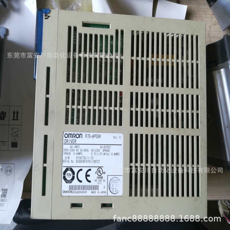 欧姆龙伺服驱动器R7D-AP08H 实物拍摄议价