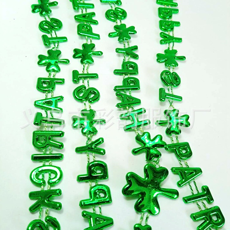 Irlanda del día del sombrero colgante verde collar de trébol galvanizado hierba de la suerte cadena de perlas de una variedad de combinación de cadena de perlas