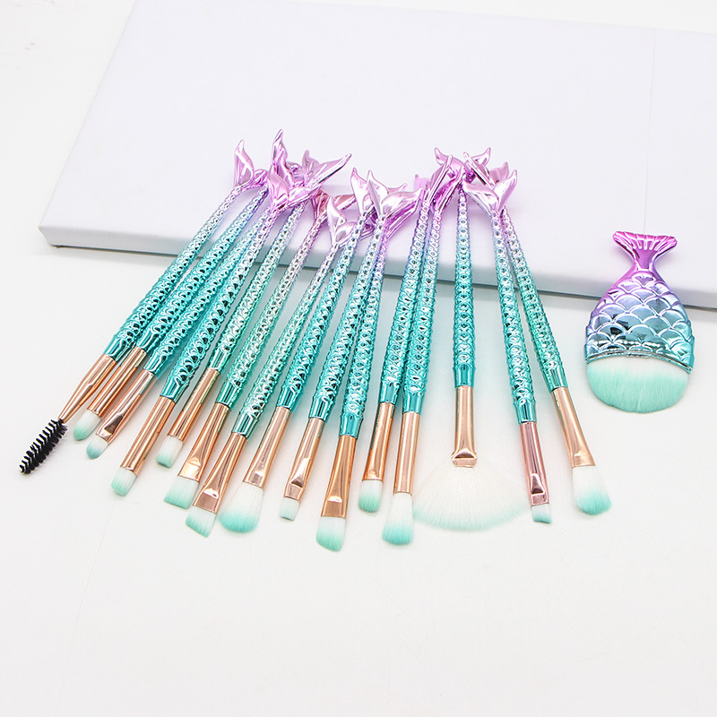 Fashion Animal Synthetic Fibre Colorful Mermaid Makeup Brushes display picture 4