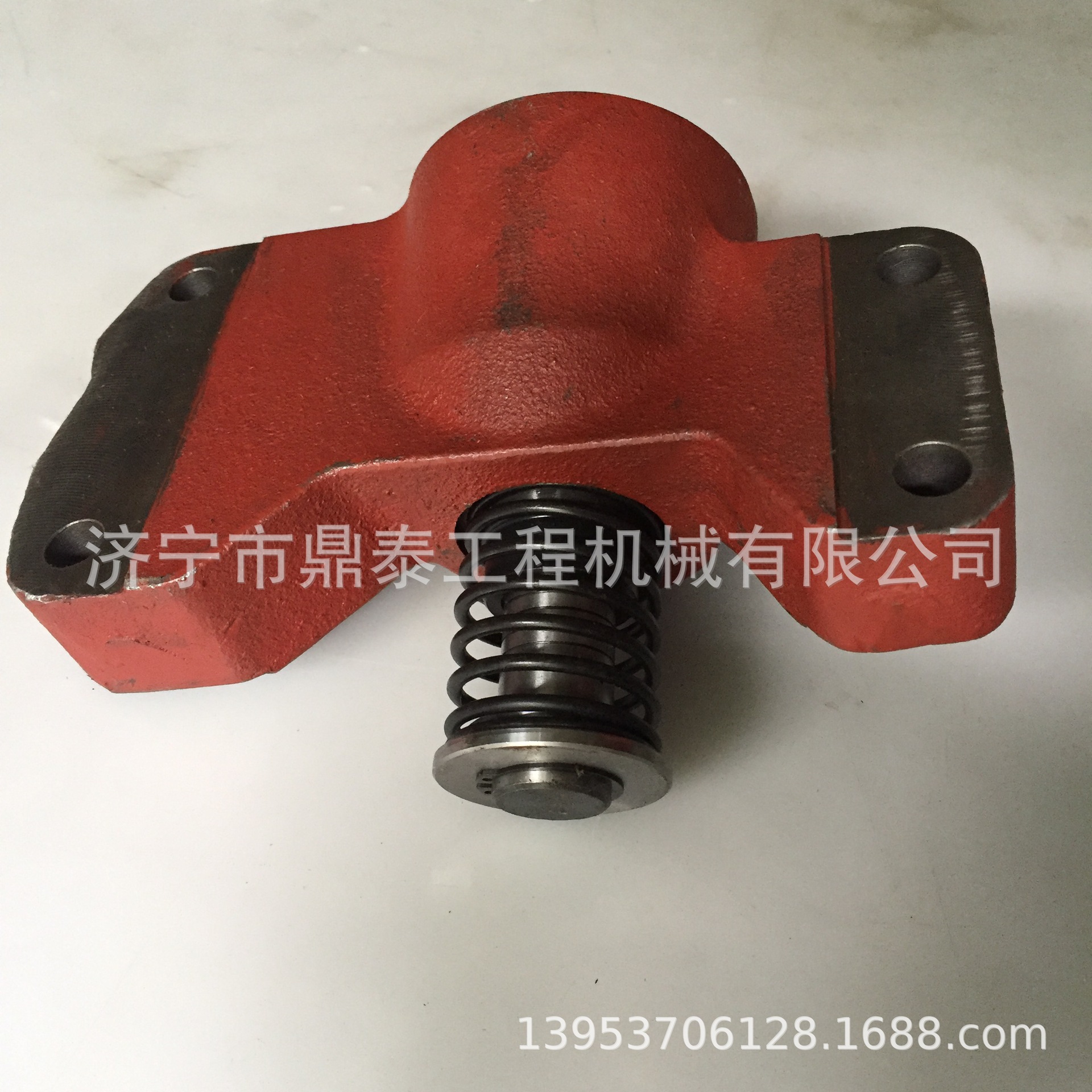 山推推土机配件 SD22推土机左右阀体154-33-31130  154-33-31140