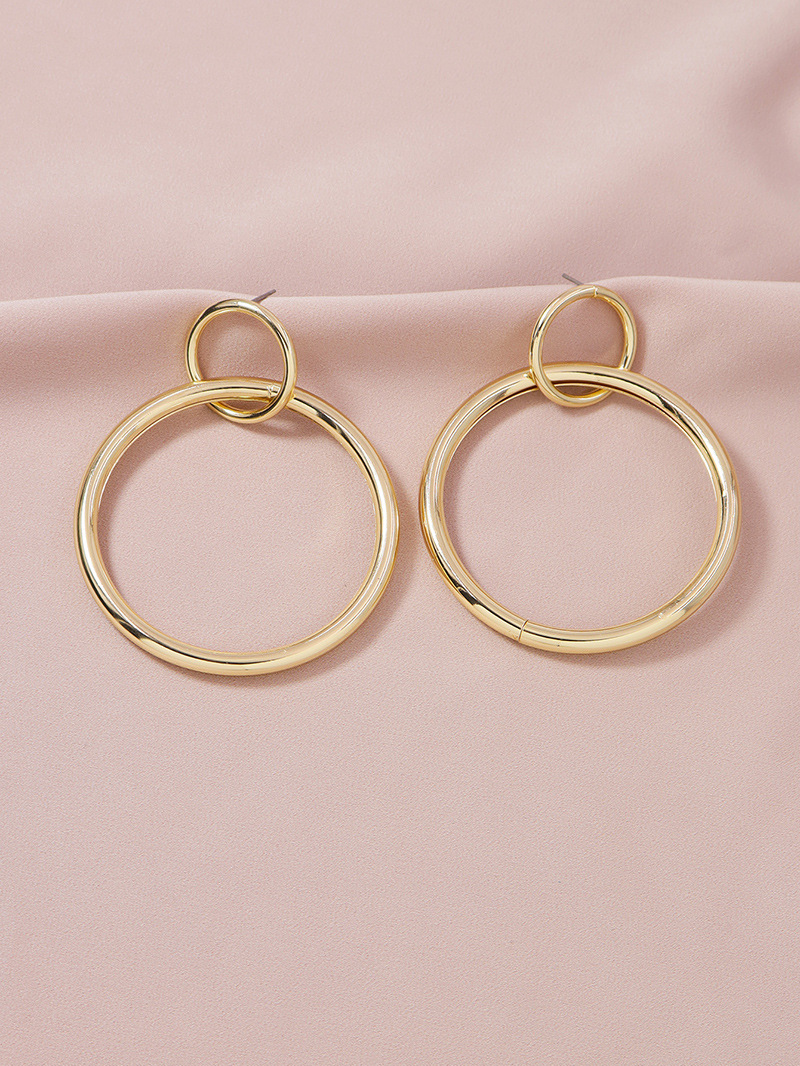 Fashion New Pair Of Metal Circle Hot-selling Exaggerated Alloy Earrings display picture 3