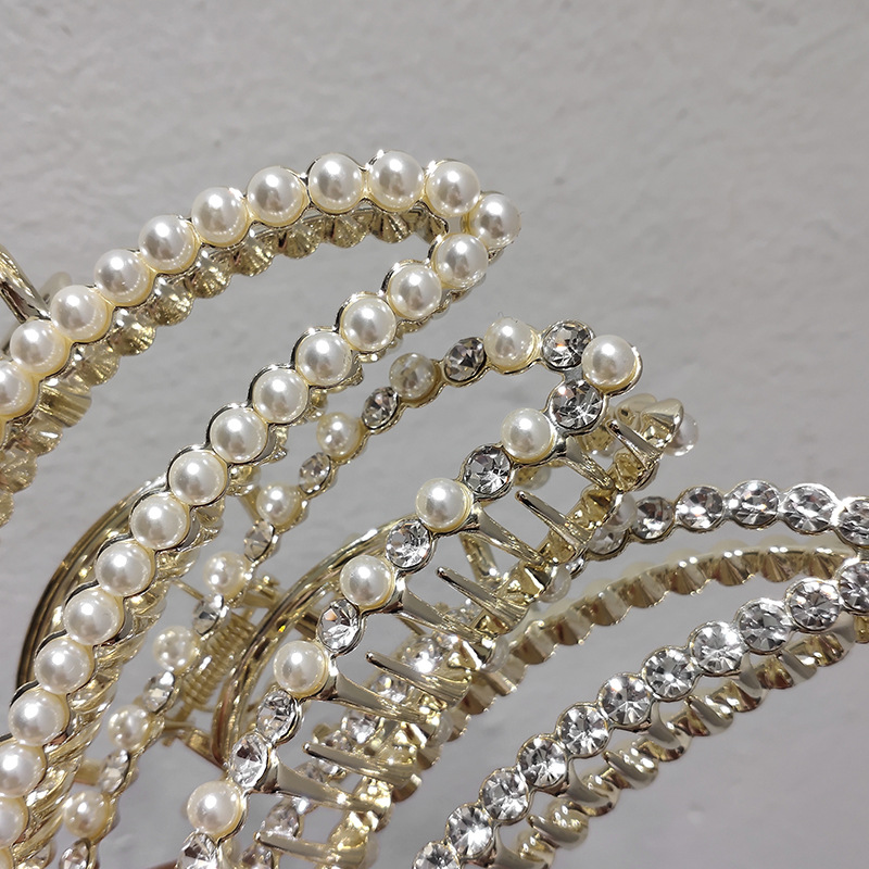 Pinza De Pelo De Perlas De Diamantes De Imitación De Aleación De Corea display picture 3