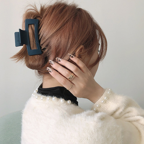 Korean Dongdaemun frosted hair clip French retro small hair clip temperament broken hair bangs clip on the back of the head