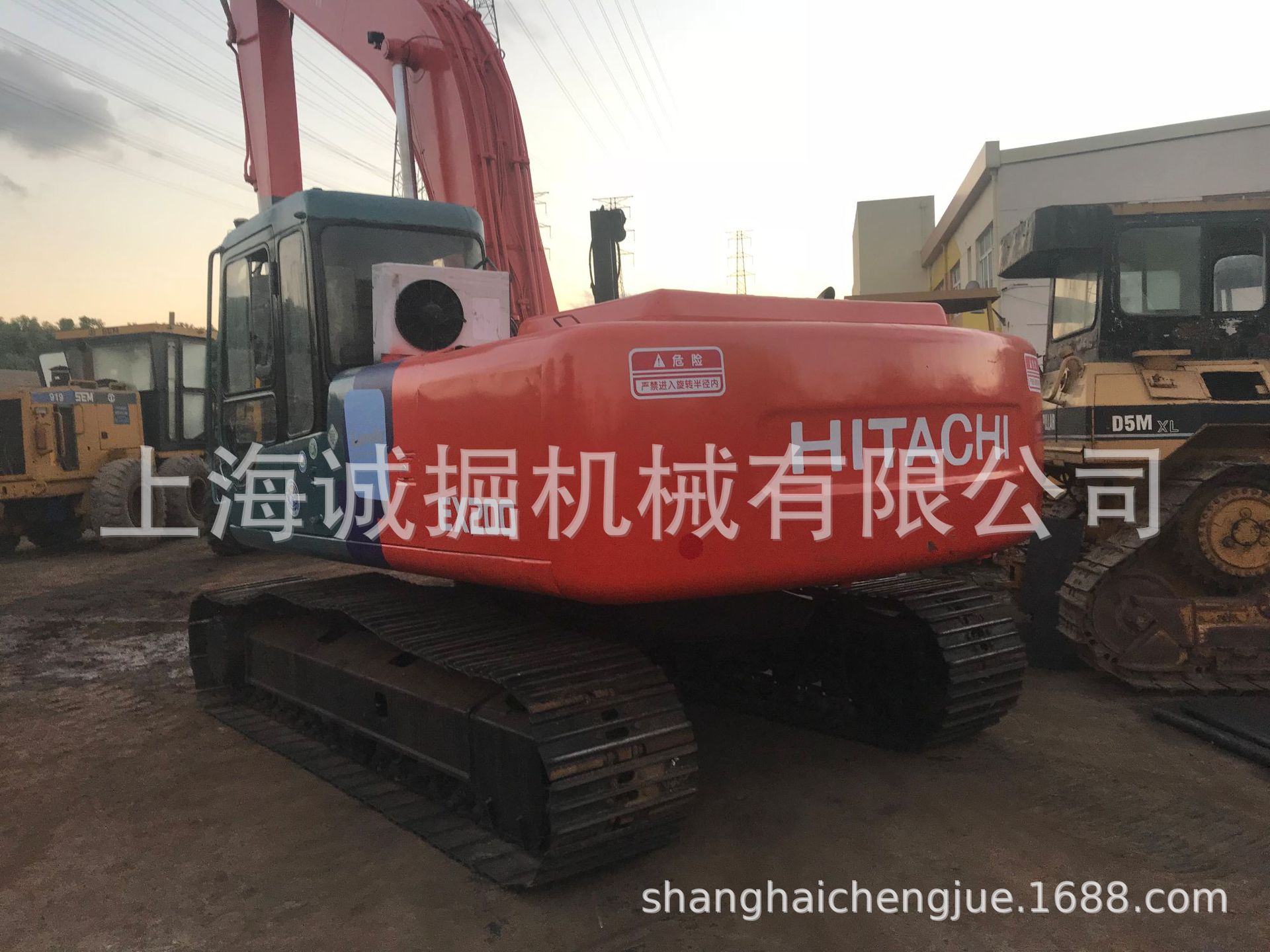 二手Hitachi日立EX200挖掘机