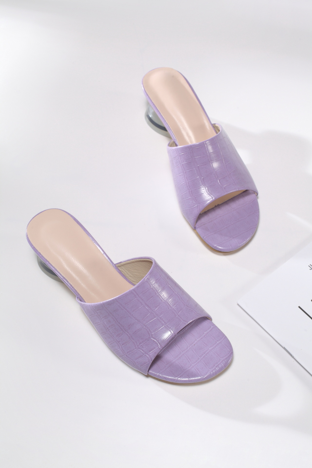 Crystal-heeled sandals Clear and stone-patterned square midheel slippers_voghion.com