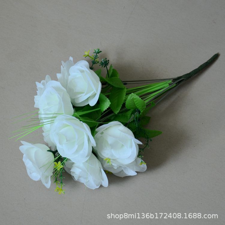 Chengdu flor de seda de simulación de alta calidad y barata 12 flores de mango de rosa de 42cm flores de mango de plástico de rosa de jardín falso