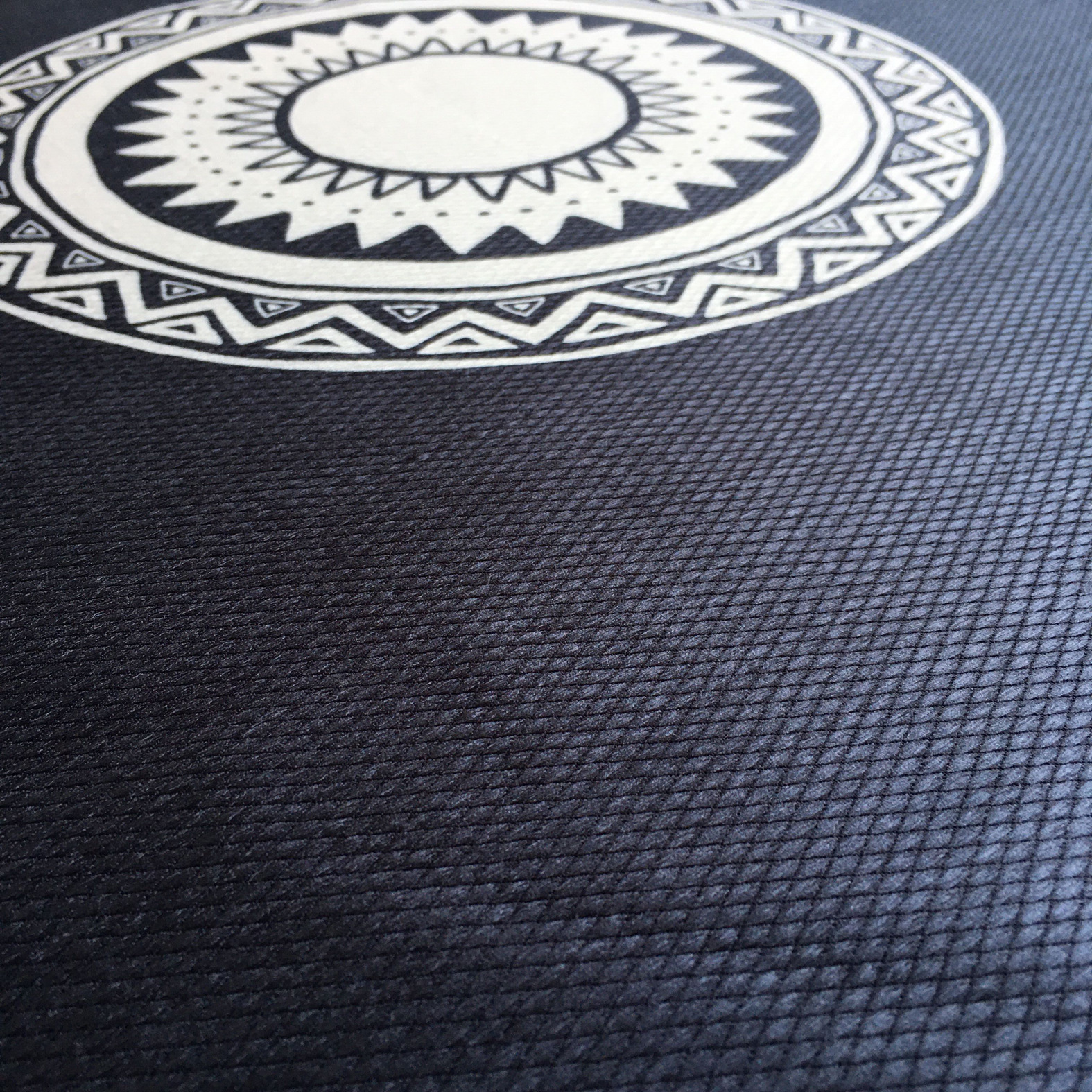 漫想工厂直供瑜伽毛巾源头瑜伽巾 数码印花瑜伽铺巾 可折叠瑜伽垫