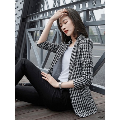 houndstooth Small suit coat 2020 spring and autumn new pattern Korean Edition British style Black and white grid man 's suit leisure time