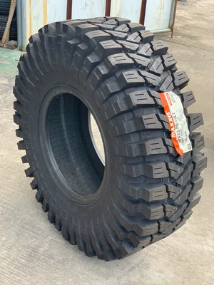 Off-road şinlər 35X12.5R17 Wrangler brand new