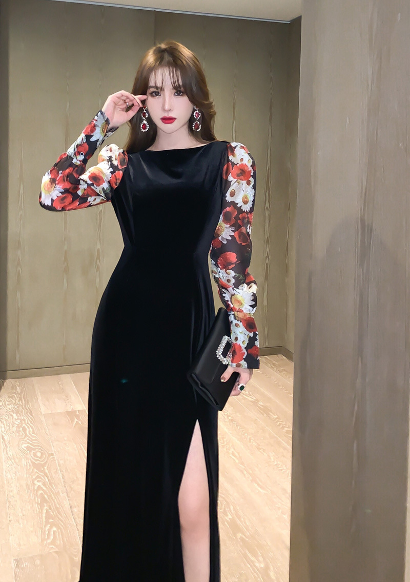 Đầm liền thân nhung đen dài tay in họa tiết retro dáng ôm — Màu đen chi tiết 4