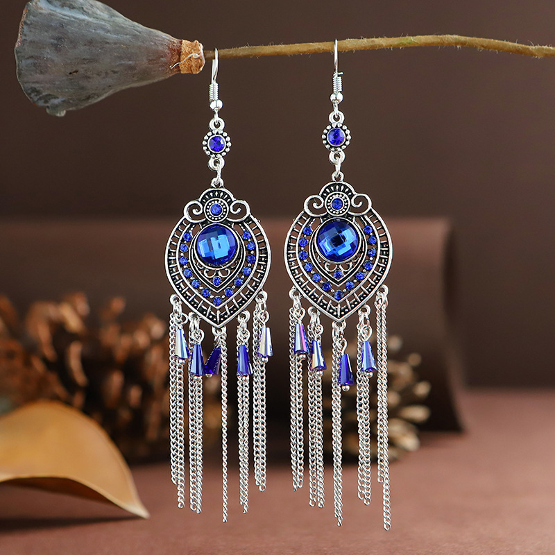 New Retro Chain Tassel Ethnic Female Antique Alloy Earrings Wholesale display picture 1