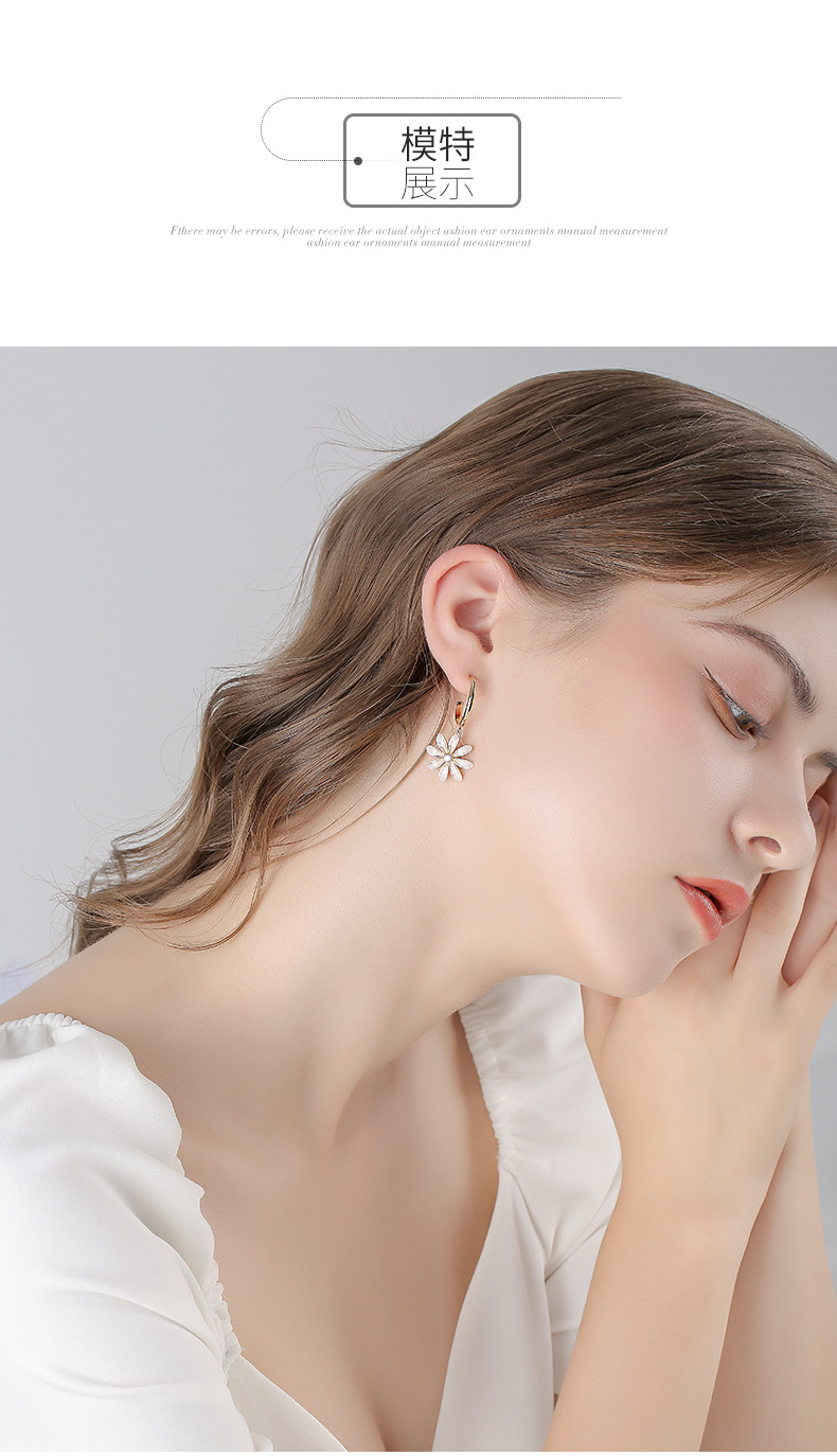 2020 Sommer Neue Internet-promi-mode Temperament Fee Blumen Ohrringe Weibliche 925 Silber Nadel Persönlichkeit Ohrringe display picture 5