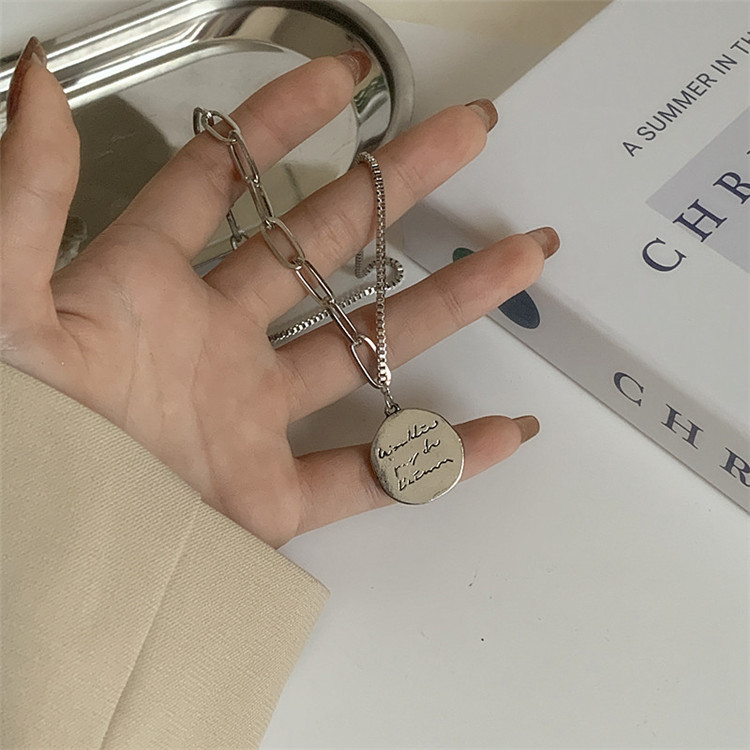 个性圆片吊坠项链