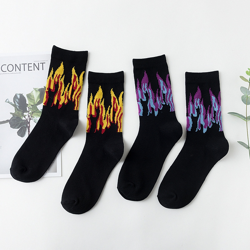 Tide brand European and American Harajuku wind purple flame cotton socks men's Japanese couple Street skateboard socks manufacturers wholesale