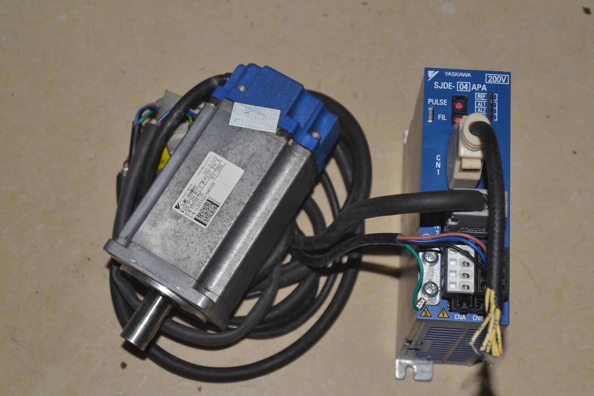 安川骏马系列 SJDE-04APA SJME-04AMA41 400W伺服 免调试傻瓜式