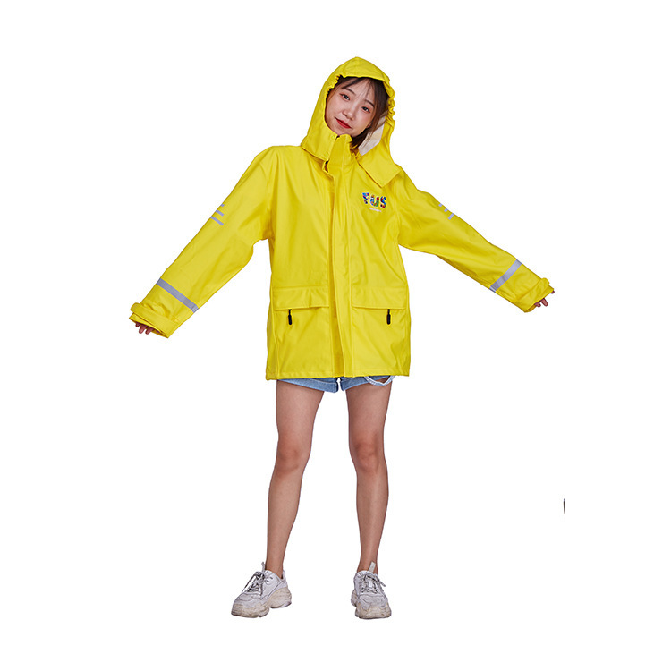Waterproof Pu Raincoat Short Style Factory Direct Sales Customized Pu Material Cloak Multi-Flap Pocket Pants Reflective Thickeneded Fashionable Raincoat