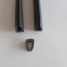 厂家供应PVC塑料条 U型封边条 锯片夹条 U型卡条 玻璃包边条