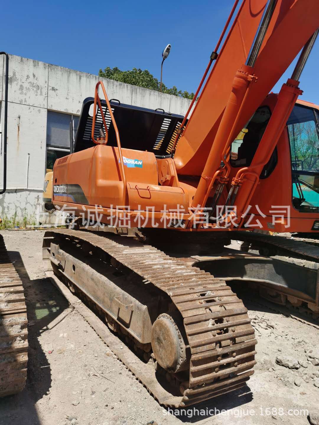 30吨二手斗山履带式挖掘机300-7/DX300/DX420/DX500LC-7挖机