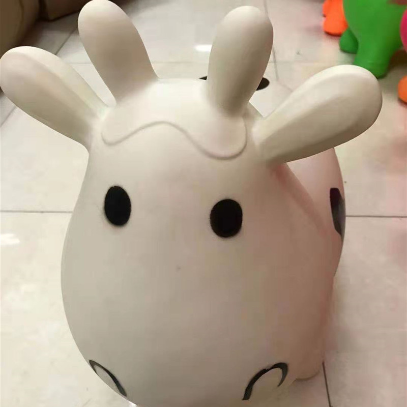 c408cec79a8b0143654efdf4a03ab8