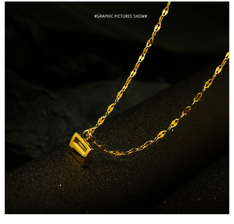 Fashion Gold Lock Pendant Geometric Titanium Steel Necklace For Women Wholesale display picture 3
