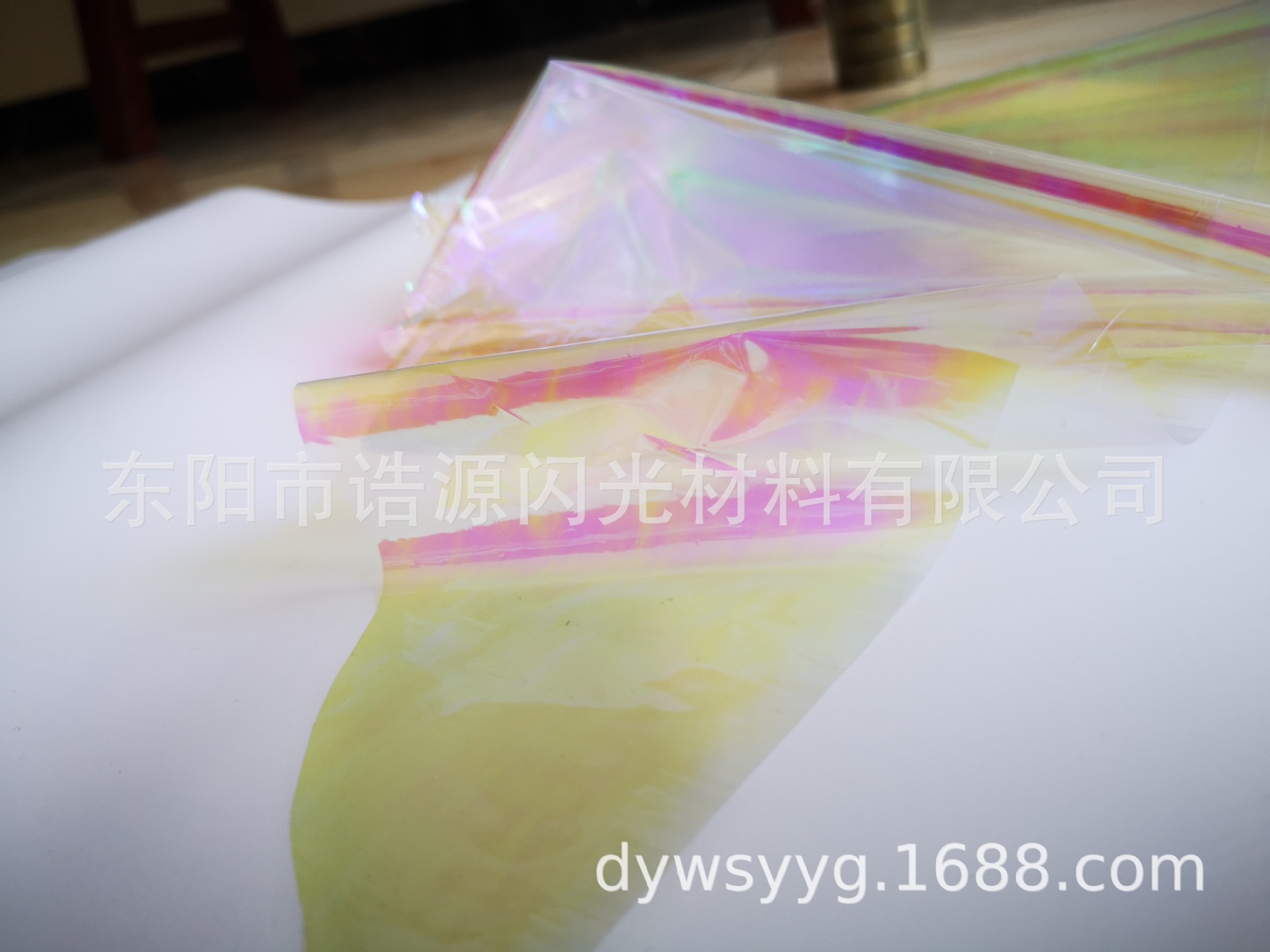 厂家供应16MIC 635红光彩虹膜，红光 金光 紫光 可复合扭结膜