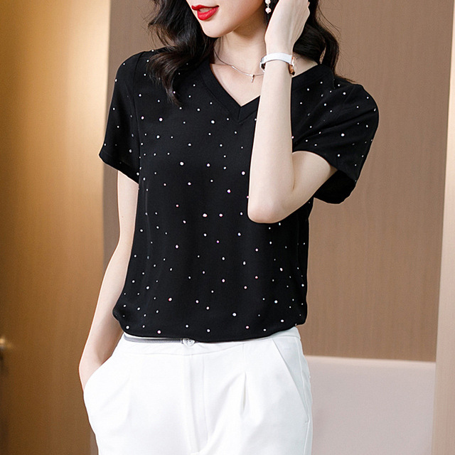 Silk short sleeve T-shirt women’s Korean temperament V-neck base coat women